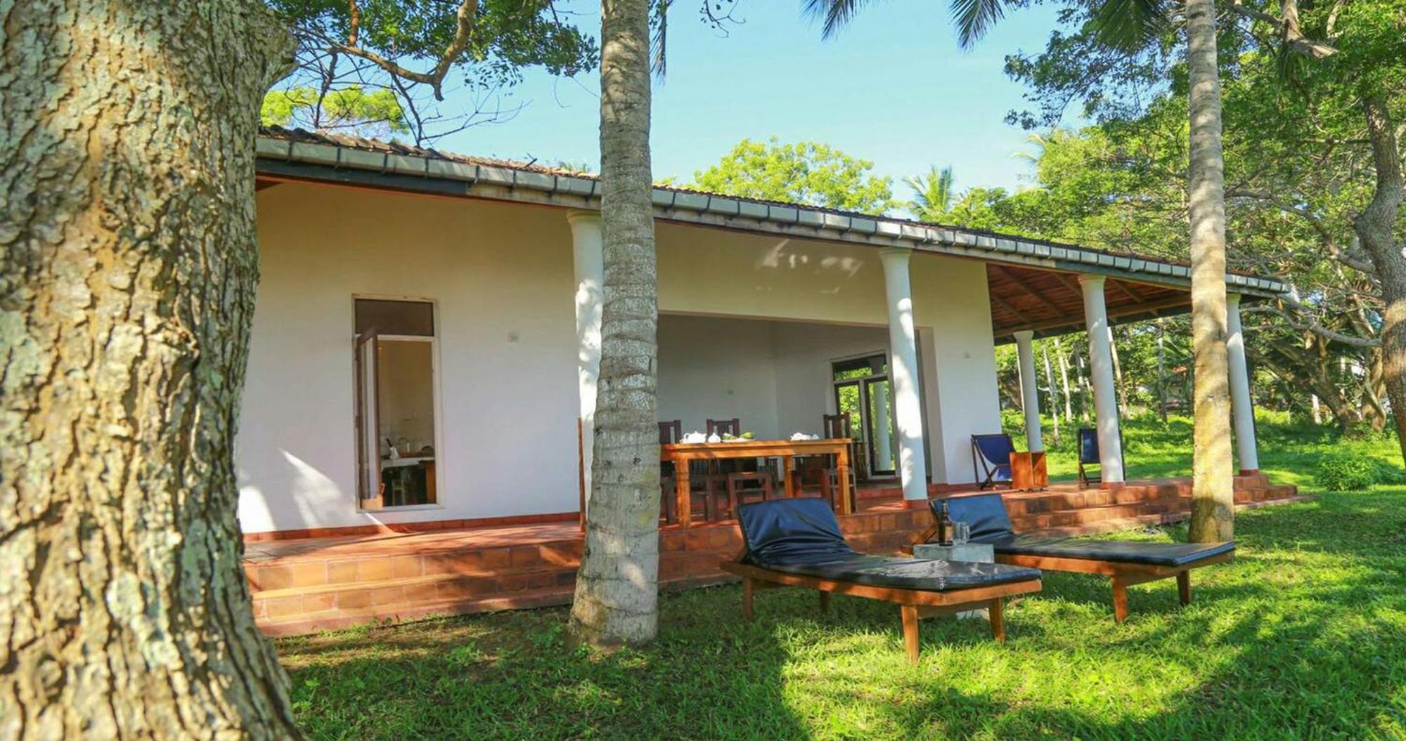Bluewind Resort Tangalle Exterior foto